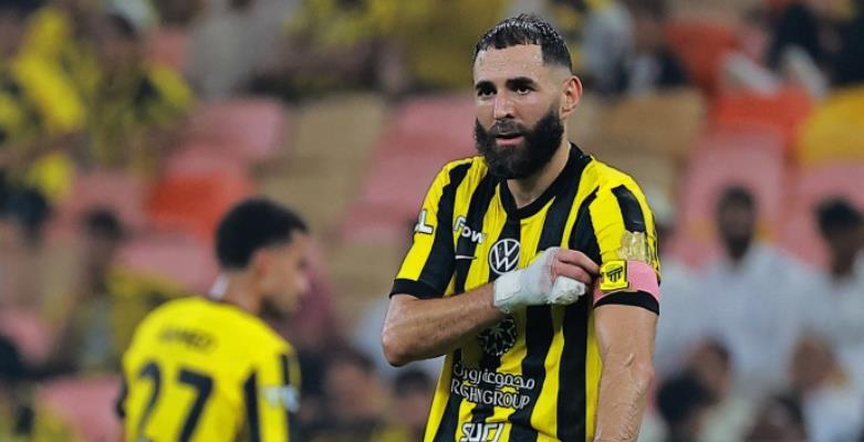 开云在线-喜讯！15场进9球的葡超锋霸要来中超效力，球迷看好他去上港