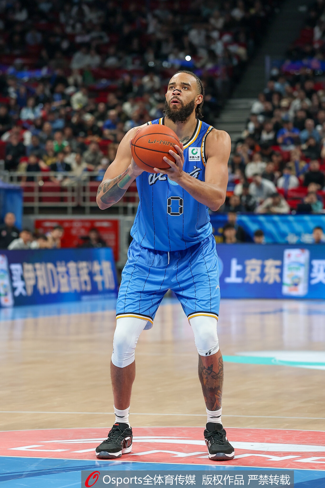 开云下载-媒体人：麦基缺乏稳定的一对一单打能力 面对王哲林都以吃瘪告终